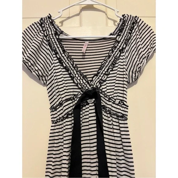 Women’s striped short sleeve top size medium blouse shirt summer feminine casual - Picture 6 of 10
